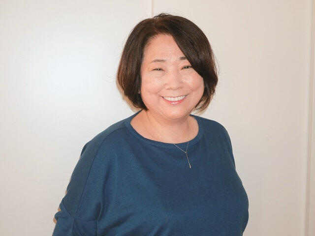 写真2:NPO法人ケアラーネットみちくさ代表の布川佐登美さんの写真。