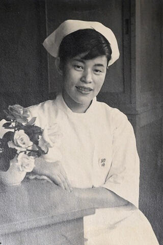 京都南病院で総婦長を務めた頃のほそい氏の写真（本人提供）。