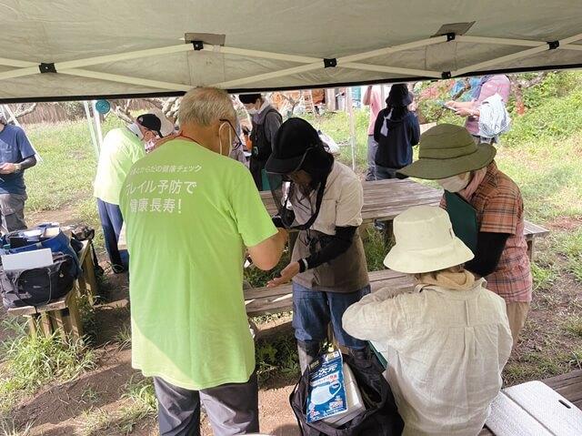 写真2、神奈川県秦野市の里山活動を表す写真。