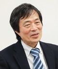 くめかずひこ氏の写真。