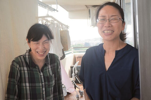写真6：小規模多機能型居宅介護に勤める看護師の石川和子さんと神谷直美さんの写真。