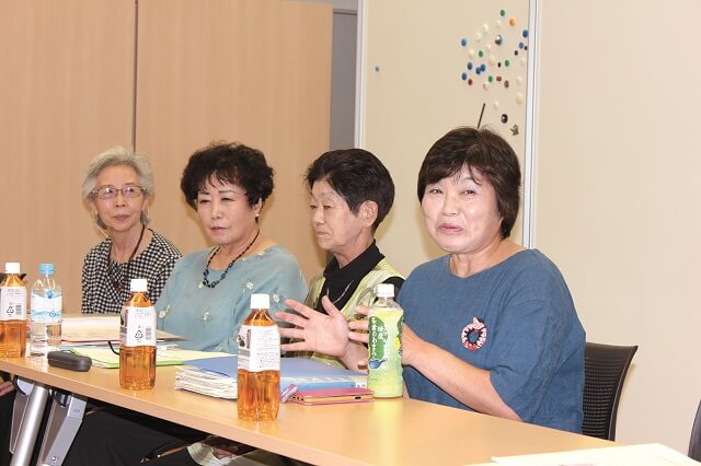 写真6:話し相手ボランティア団体「らい聴の会」のメンバーの写真。