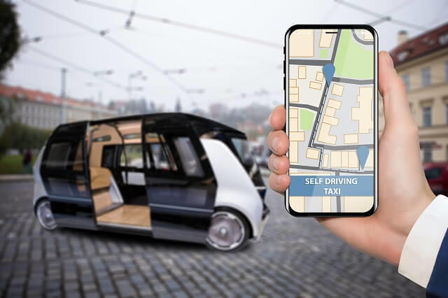 写真4:無人の自動運転自動車のイラスト