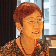 上野千鶴子氏