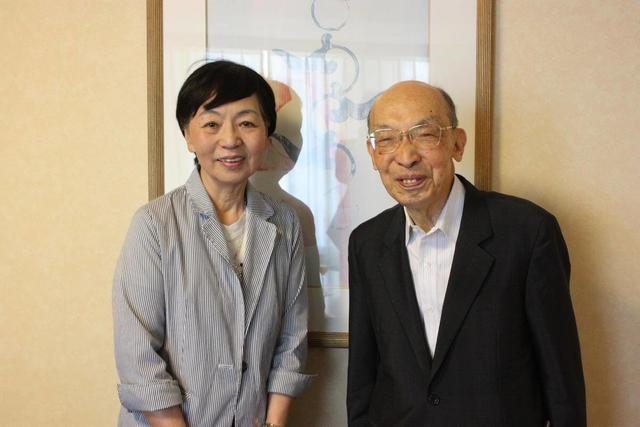 写真：中村桂子氏と祖父江逸郎氏