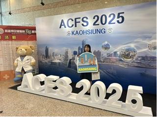 会場の様子を表す写真。